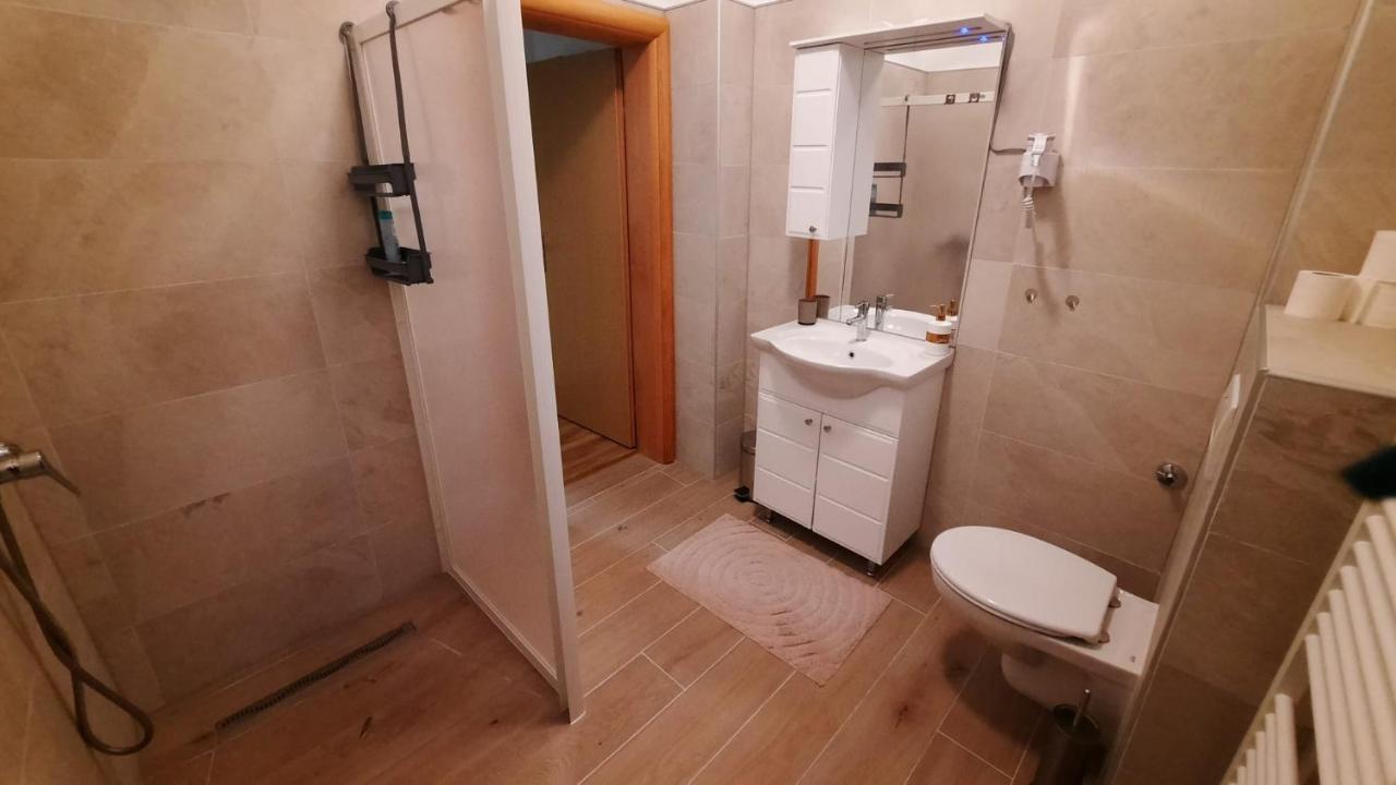 7 Kucica Apartment Livno