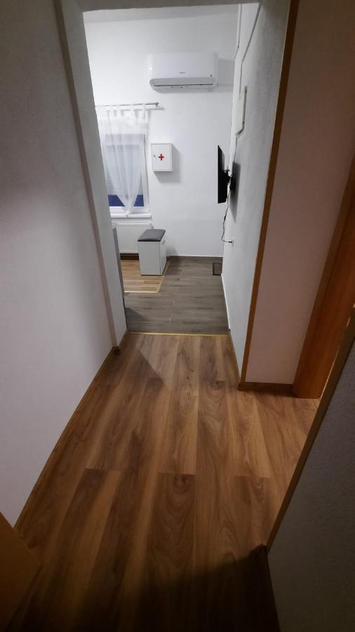 Apartment 7 Kucica *