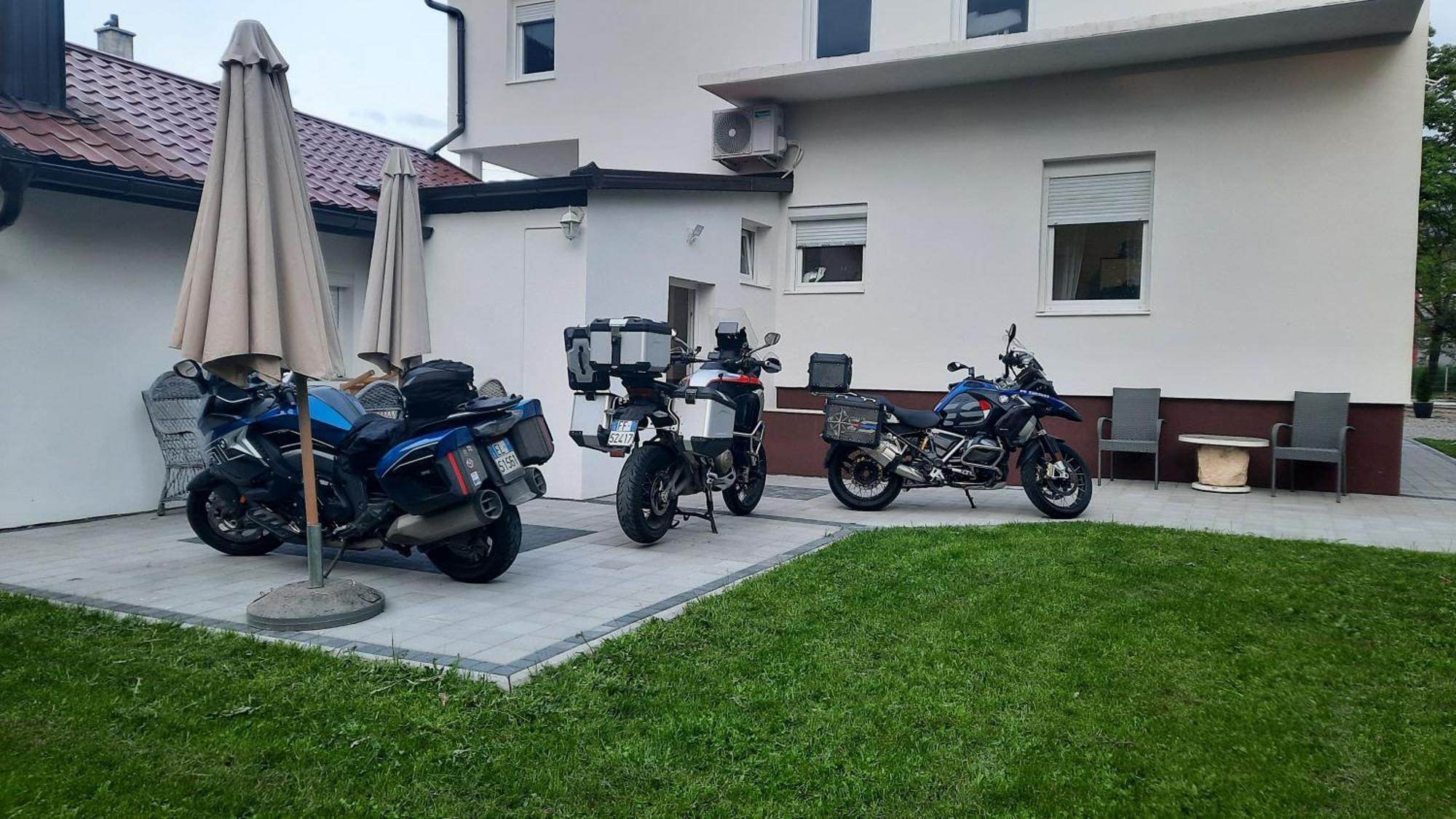7 Kucica Apartment *