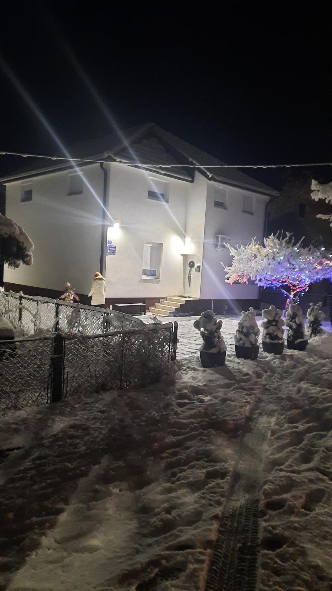 7 Kucica Apartment Livno